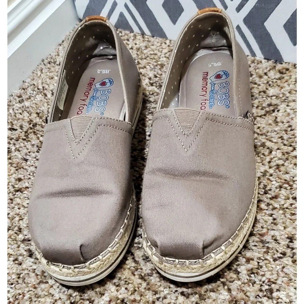 Bobs From Skechers Size 6.5 Memory Foam Espadrille Shoes Taupe textile cushioned